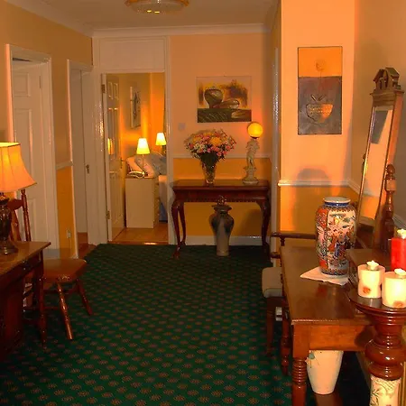 Athlumney Manor Guest Bed & Breakfast 4*