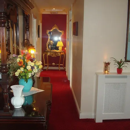 Athlumney Manor Guest