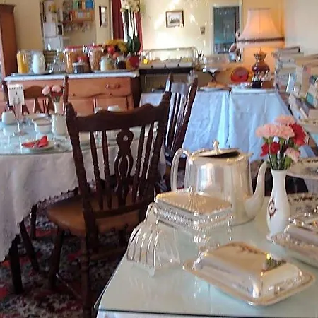 Bed & Breakfast Athlumney Manor Guest 4*