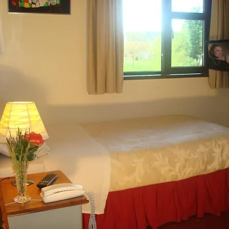 Bed and Breakfast Athlumney Manor Guest Ναβάν