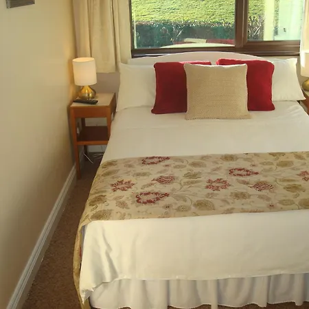 Athlumney Manor Guest