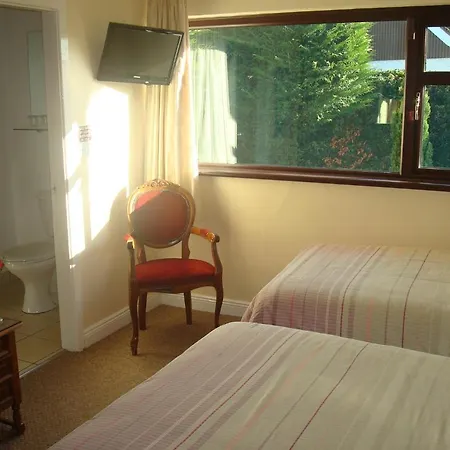 Athlumney Manor Guest Bed and Breakfast Ναβάν