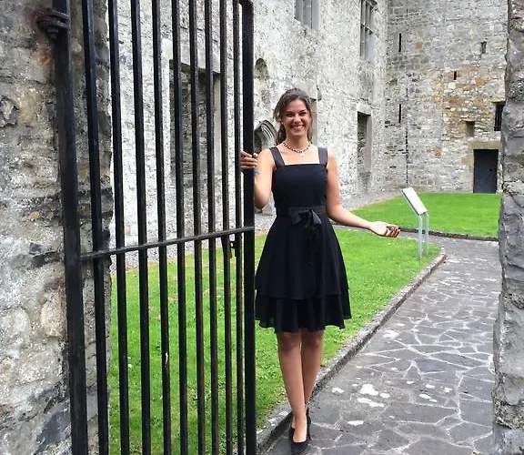 Athlumney Manor Guest